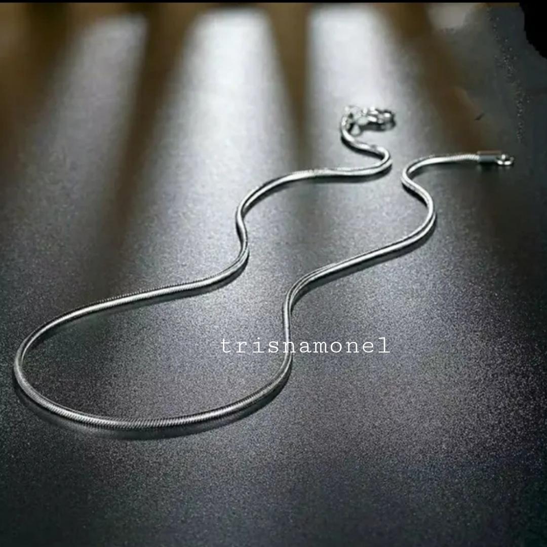 KALUNG TITANIUM PRIA DAN WANITA ANTI KARAT MOTIF BULAT